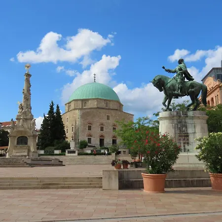 Nmg - Felsomalom Utca Pécs