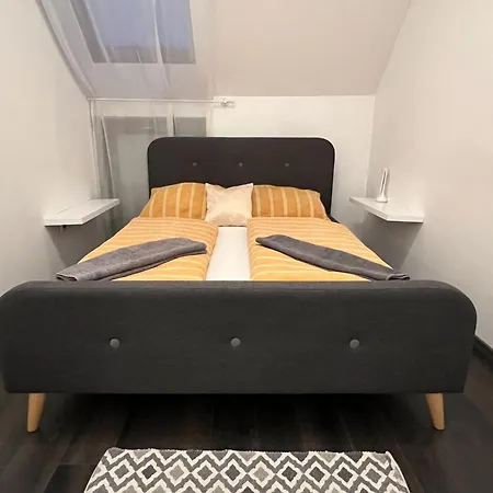 Nmg - Felsomalom Utca Apartamento Pécs